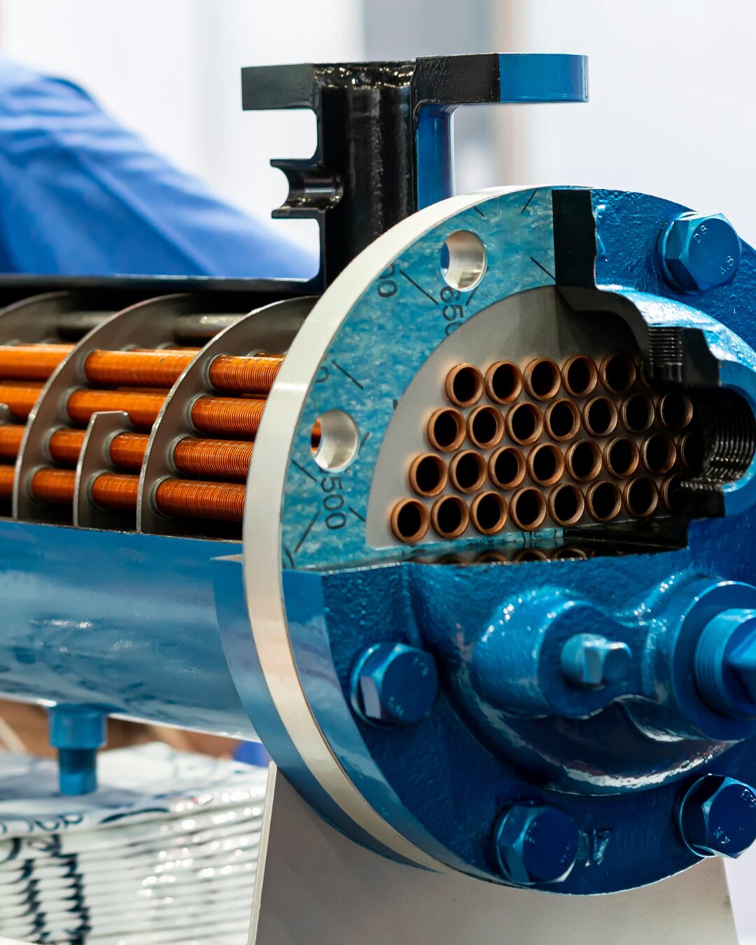 Industrial heat exchanger gasket designed for reliable sealing performance in shell and tube heat exchanger applications.